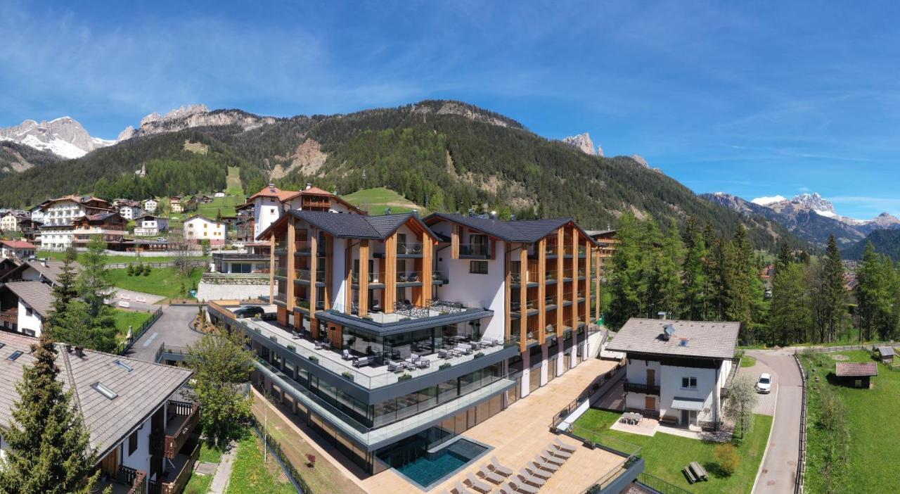 Ciampedie Luxury Alpine Spa Hotel Vigo di Fassa Esterno foto